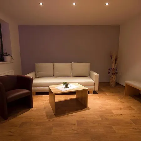 أوبرنوسترر شقة