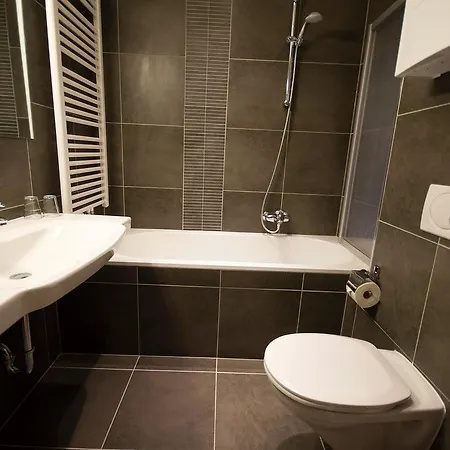 아파트 Obernosterer 카프룬